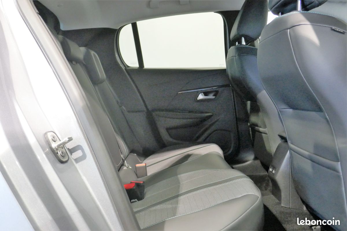 NOUVELLE PEUGEOT 208 PURETECH 100 CV ALLURE S/S GPS